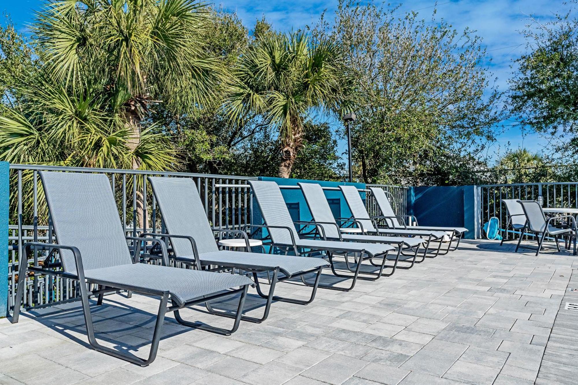 דסטין Beachside Inn מראה חיצוני תמונה