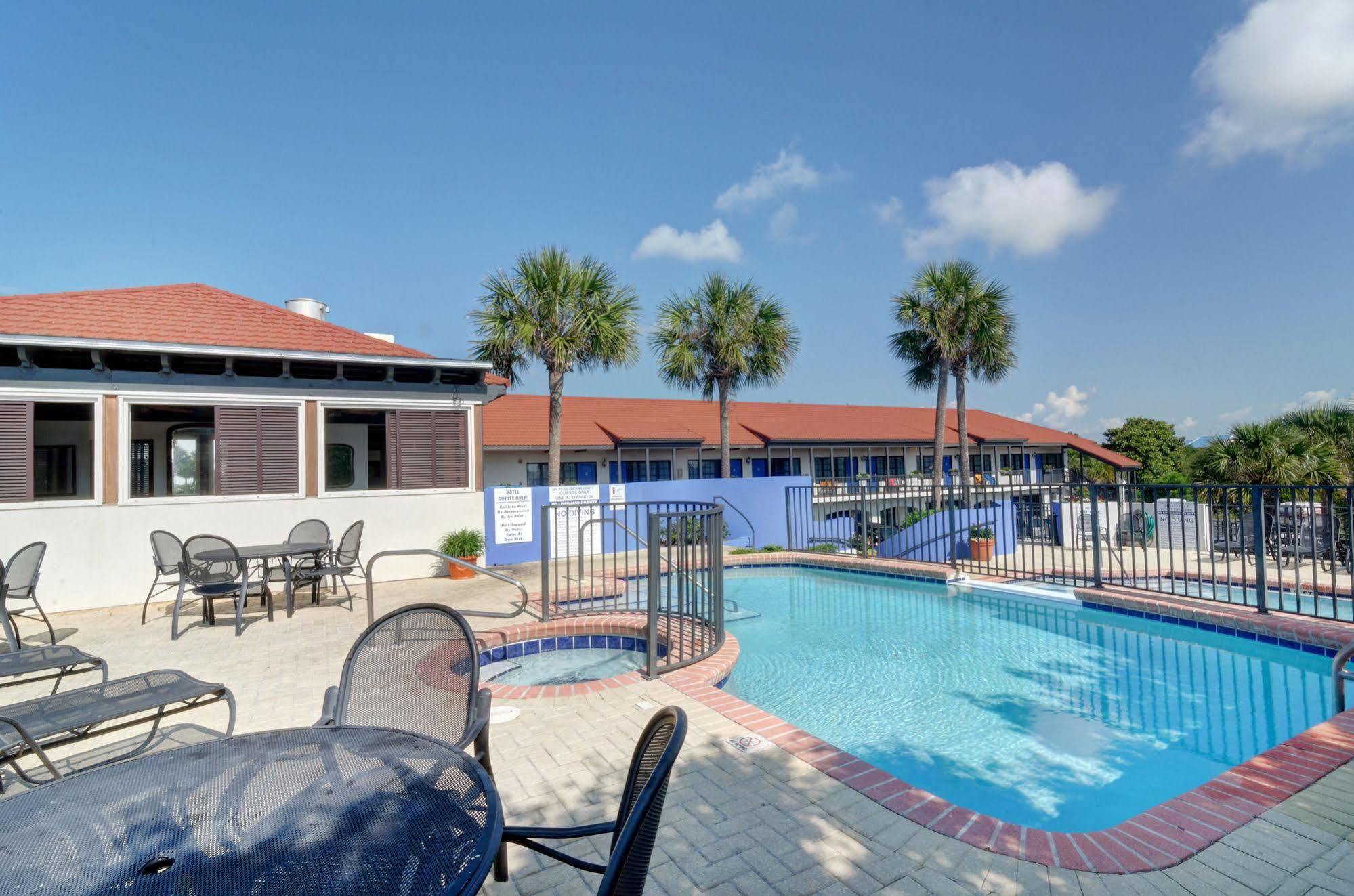 דסטין Beachside Inn מראה חיצוני תמונה